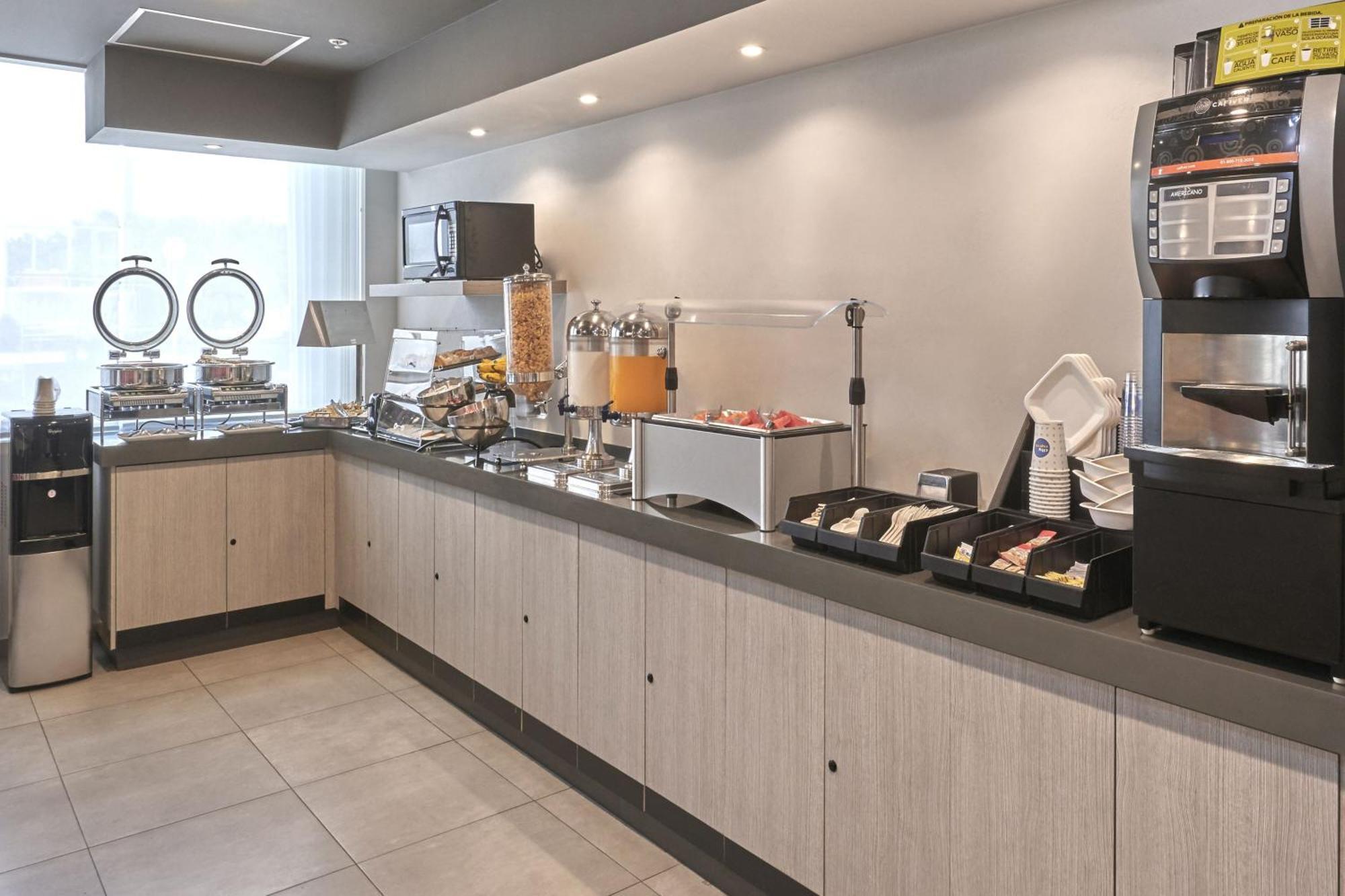City Express Junior By Marriott Puebla Angelopolis Eksteriør billede