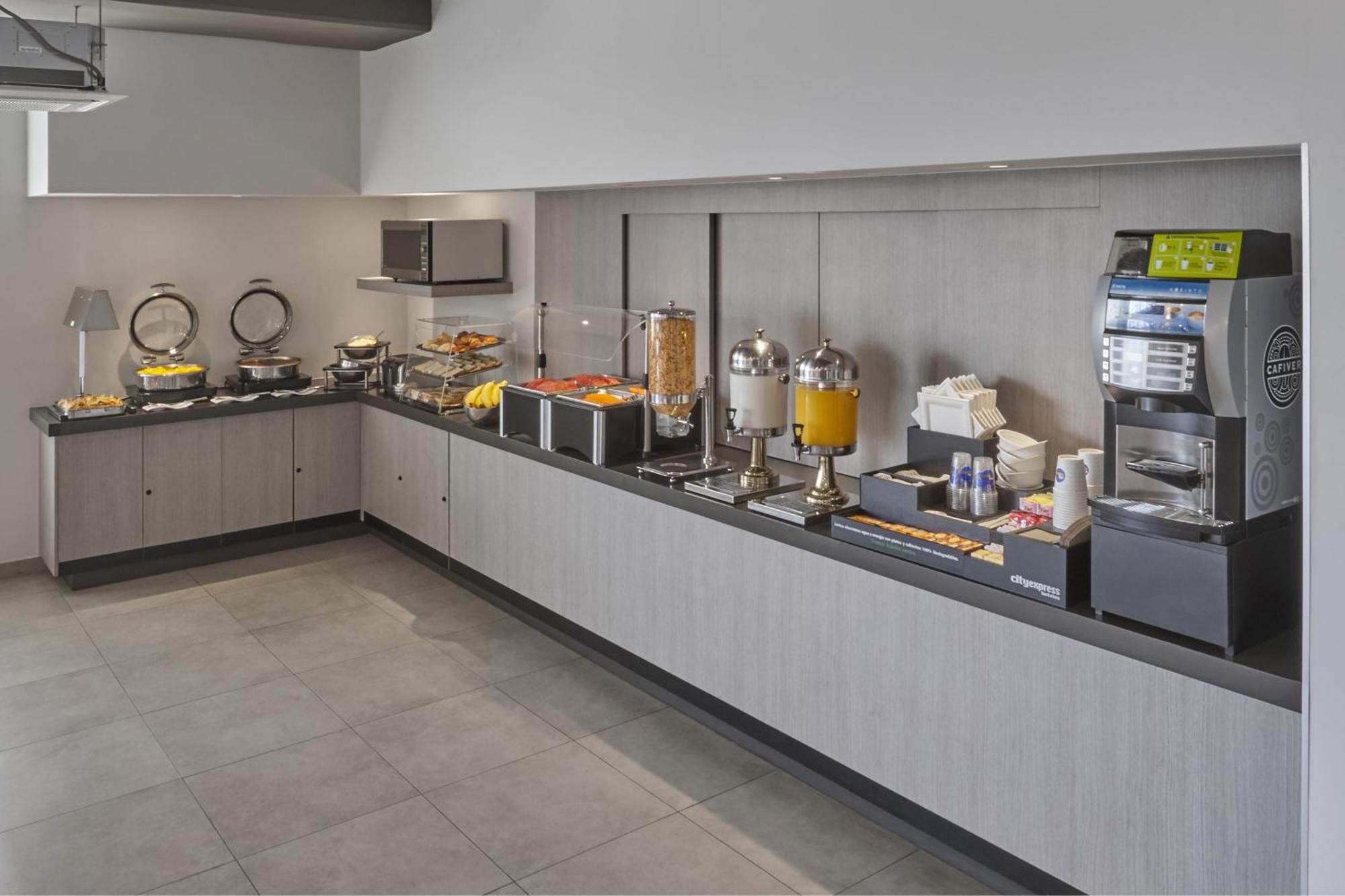 City Express Junior By Marriott Puebla Angelopolis Eksteriør billede